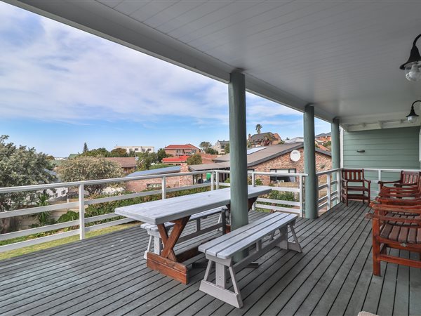 4 Bedroom Property for Sale in Stilbaai Wes Western Cape